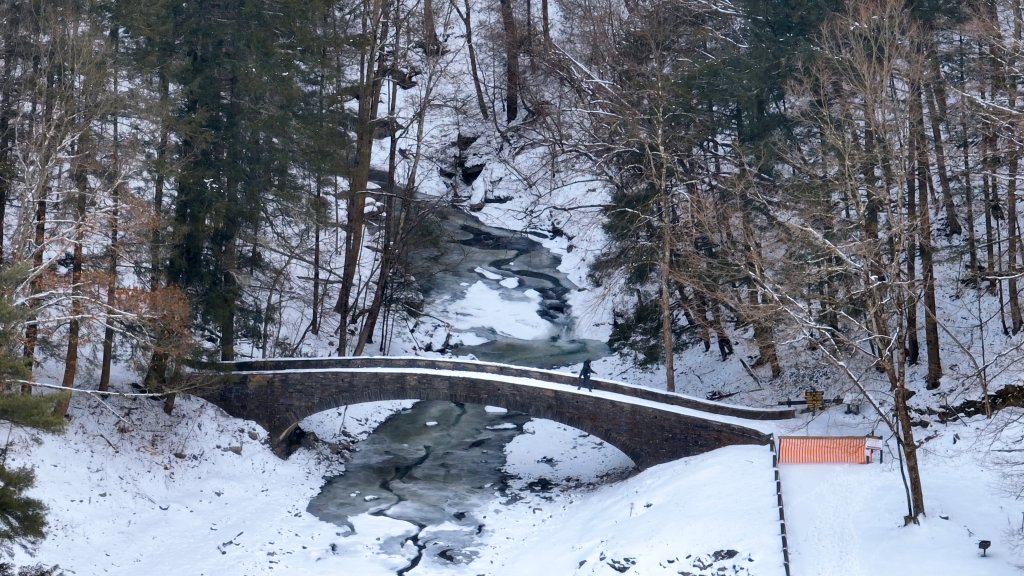 Simple Ways to Enjoy the Outdoors This Winter