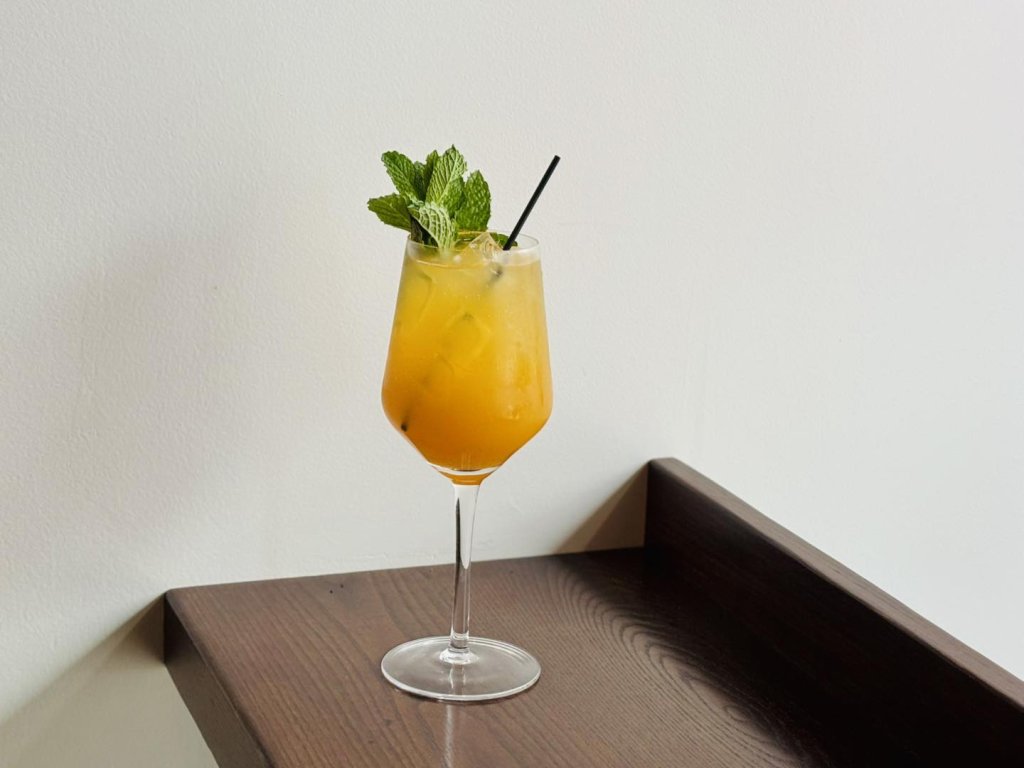 MOCKTAIL: CREATIVITY IN CRAFTING UNIQUE DRINKS