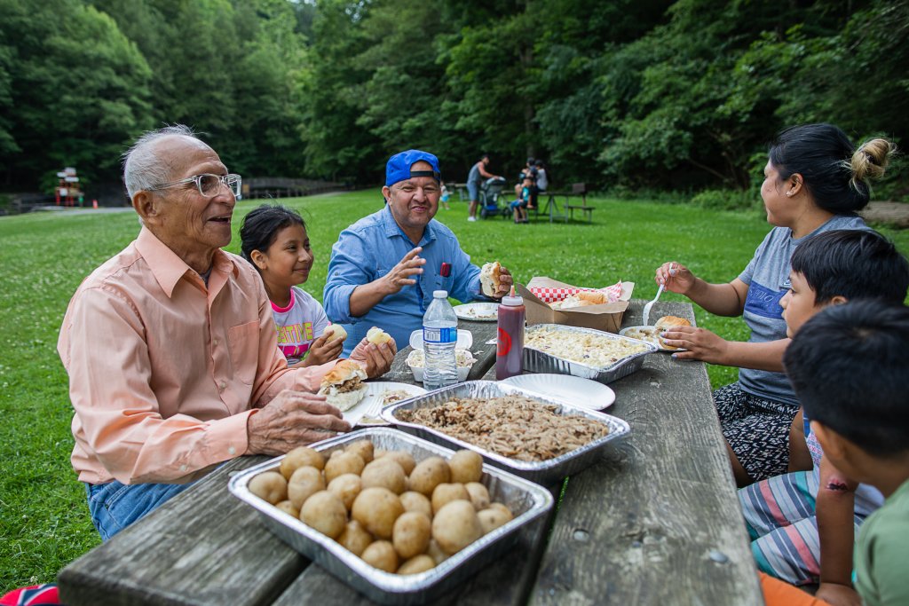Gather 'Round the Table …Outdoors! Gather 'Round the Table …Outdoors!
