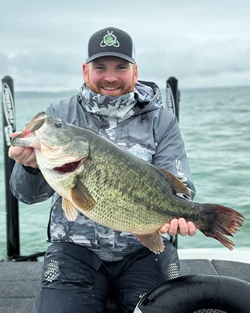 Summer Bass Fishing in Cayuga County is Great Featured image