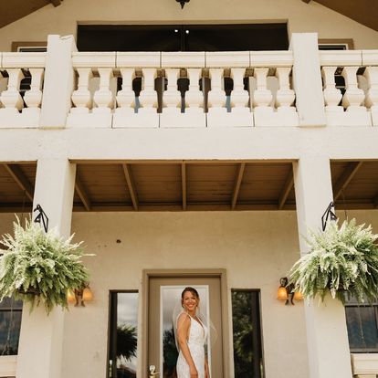 Chantelle Marie Lakehouse & Celebration Hall Image